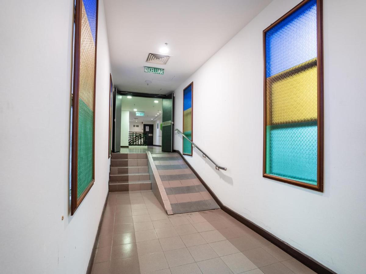 Floresta Hotel Chinatown Куала Лумпур Екстериор снимка