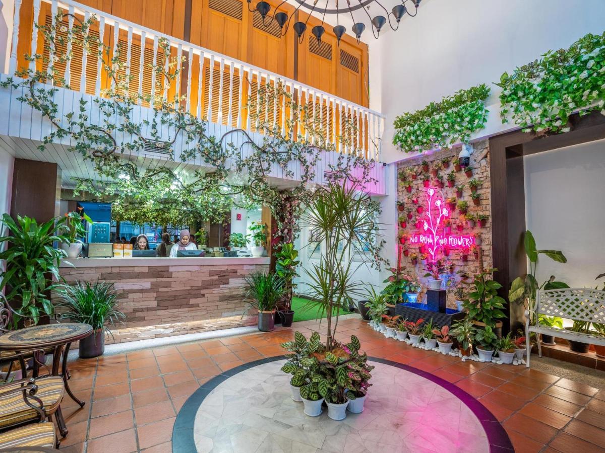 Floresta Hotel Chinatown Куала Лумпур Екстериор снимка